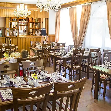 Orlan Hotel *